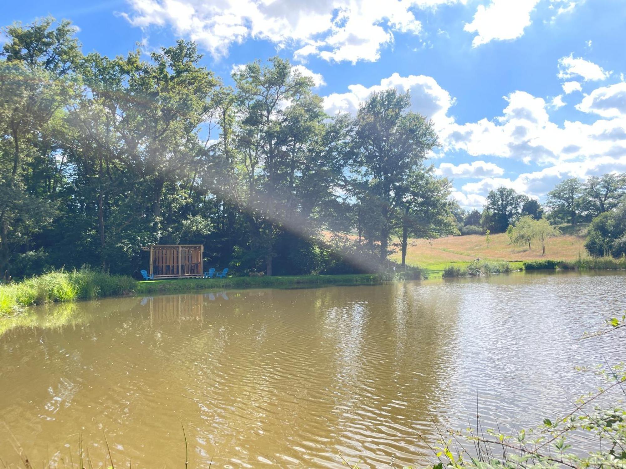 Gite Neuf Avec Jardin, Foret Et Etang Argenton Sur Creuse Exterior foto